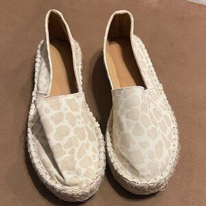 Michelle McDowell Mave Leopard Print canvas espadrille Size 10